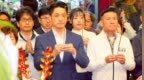 蒋万安新春参拜祈福，蓝营参选人粘紧蹭曝光