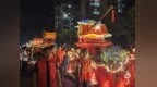 万宁举办元宵节灯会 花车巡游舞动万城之夜