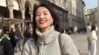 46岁高圆圆米兰街头放飞！没人认出素颜狂拍，生图状态看呆路人