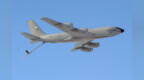 美军一架KC-135空中加油机在伊拉克坠毁