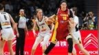 女篮负强敌四大水货！张子宇最大亮点，宫鲁鸣被质疑，放弃刘禹彤