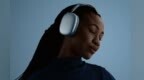 苹果更新AirPods Max 2：重量不变升级H2芯片 降噪提升1.5倍