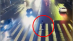 高中生过斑马线时被撞身亡，警方通报