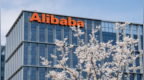 AI狂飙突进4个月，阿里宣布云年收入1000亿美元目标