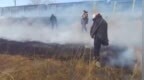 铁路沿线违规烧荒、无人机“黑飞”频发，警方严惩
