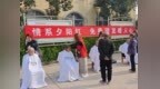 鹤壁市淇滨区钜桥镇：爱心义剪遇上主题摄影 定格老年人幸福时光