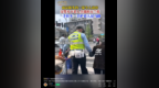 三个“举手之劳”，何以共情