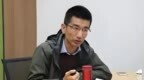 东方甄选前CEO孙东旭在个人帐号直播卖书，两小时冲上榜一，特意关闭了打赏功能