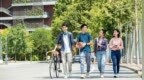 大学生成了中介的提款机