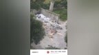 鹰潭月湖区一小区垃圾池清运不及时，扬尘扰民；街道办事处回应…