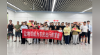 社区工作人员齐聚地铁站，北仑小港街道筑牢安全低碳出行防线