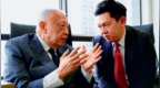 凤凰晚报丨25年前被董建华解围的年轻人，如今成了中美交流“搭桥人”