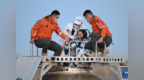 神二十二飞船返回舱成功着陆 神二十一乘组凯旋