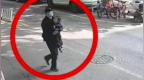 清华女博士2岁幼子，被分居丈夫当街抢走，儿童节孩子不愿给她开门