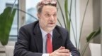 “抗生素卖得太便宜了”，瑞士药企CEO喊话欧盟对中国下手