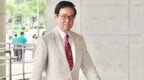 帮助妹妹“炒股”赚钱，80岁黄百鸣，被判刑