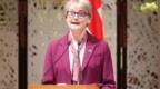 “英国清楚中国的重要性不容忽视，因此希望保持沟通渠道畅通”
