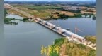 潍宿高铁至青岛连接线跨墙夼水库十万吨级特大桥成功合龙