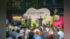 雄安夏夜 燃动青春