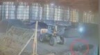 官方发布“工人遭铲车卸料掩埋死亡”调查报告，3名公职人员被追责