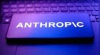 偷藏3个月，Anthropic删除识别“中国AI”的隐藏代码，官方回应：这只是一次实验，我们早想删了
