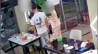 “顾客打人赔偿店家10万元”系摆拍，店老板被拘留