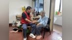 小港这里，每天一早就传来“咚咚咚”……