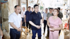 广西壮族自治区主席韦韬察看灾情：乡亲们，大家受苦了