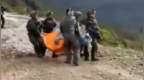印尼军方找到美国飞行员遗体，画面曝光