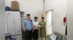 暖“心”闻：翻遍垃圾回收站 民警为群众寻回五千元看病钱