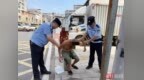 “要不是你们，真不敢想会发生什么” 民警烈日下救起中暑倒地老人