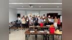 栖霞区马群街道南湾营社区开展“书香润非遗 扇韵传风雅”全民阅读暨非遗漆扇体验活动