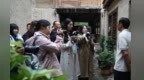 百名学子重走中国西北角：流落女红军往事让人破防