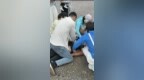 夫妇紧急按压救援倒地男子却被质疑动作不标准 施救者回应