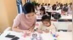 巧手拼童趣 温情暖家庭——昭苏县开展亲子拼豆主题活动