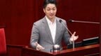 蒋万安抛“倒阁”，郑丽文与黄国昌为难了，民进党却在偷笑