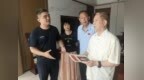 【铁笔铸忠诚 翰墨颂军魂】——“八一”前夕青岛市书画艺术促进会拜访黄新中将侧记