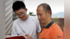 圆梦北大，莲花一学子接过投递员父亲送来的录取通知书