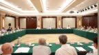 尹弘叶建春看望省级离退休干部并召开座谈会