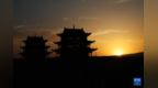 夕阳下的嘉峪关
