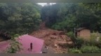 奖励10000元！他在雨中转移14人 20分钟后泥石流冲垮8间房