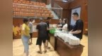 “白海豚”来袭，奉化这间冷饮店却“热”了起来