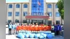 安徽固镇：撑起爱心伞 夏日送清凉