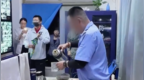 中央考核巡查组突击夜查，正喝酒的值班人员赶来：你们来这是什么意思？