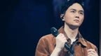 张智霖演唱会父子同台！魔童低调担任吉他手超帅气