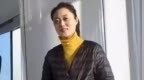 自称曾月入45000，45岁女硕士摆摊卖水果遭质疑，本人回应