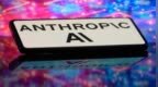 OpenAI、Anthropic为什么都开始自己造芯片？