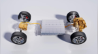 岚图行业首拆等效30万公里耐久测试车，高管称拆新车不算本事