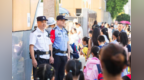 铜梁公安用心守护学子秋季开学平安路