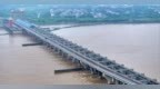 泰和县：赣江泄洪（图）